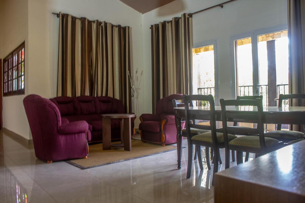 Iris Hotel Dakar Dış mekan fotoğraf