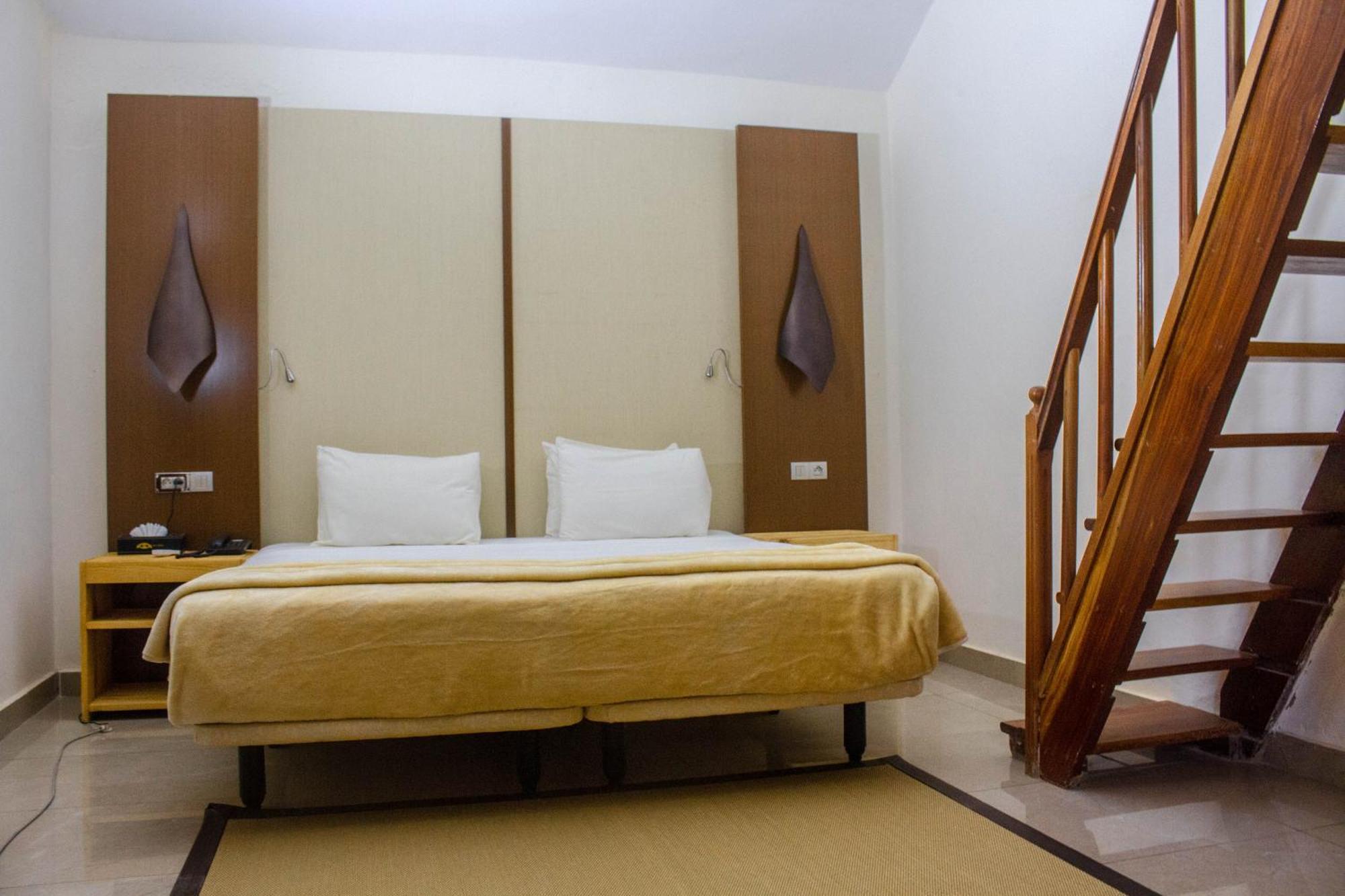 Iris Hotel Toubab Dialaw Dış mekan fotoğraf