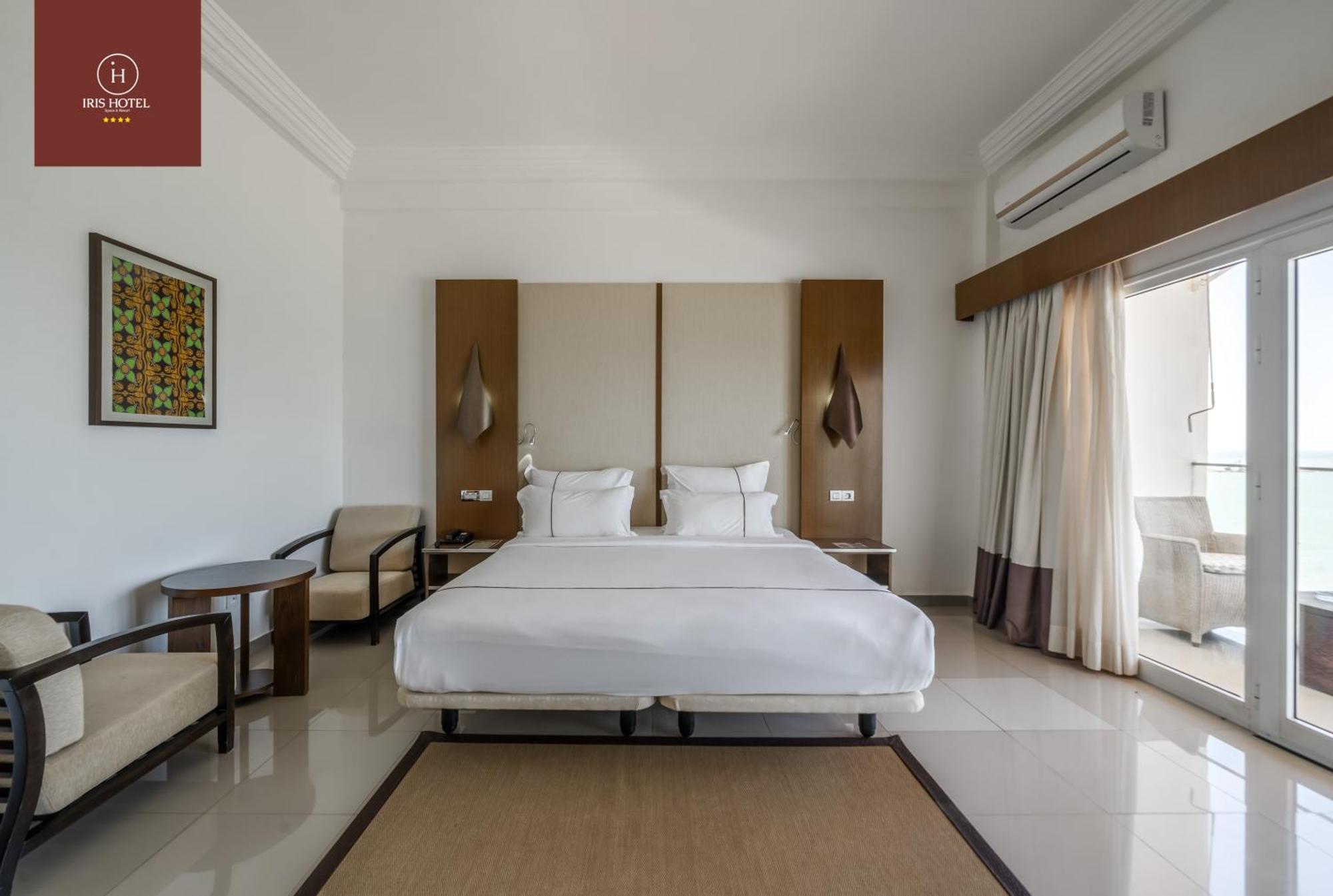Iris Hotel Toubab Dialaw Dış mekan fotoğraf