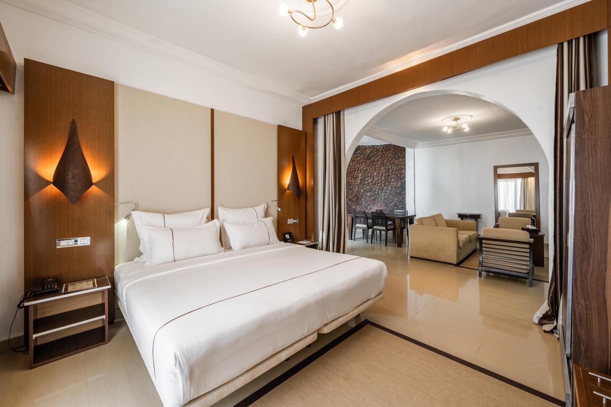 Iris Hotel Dakar Dış mekan fotoğraf