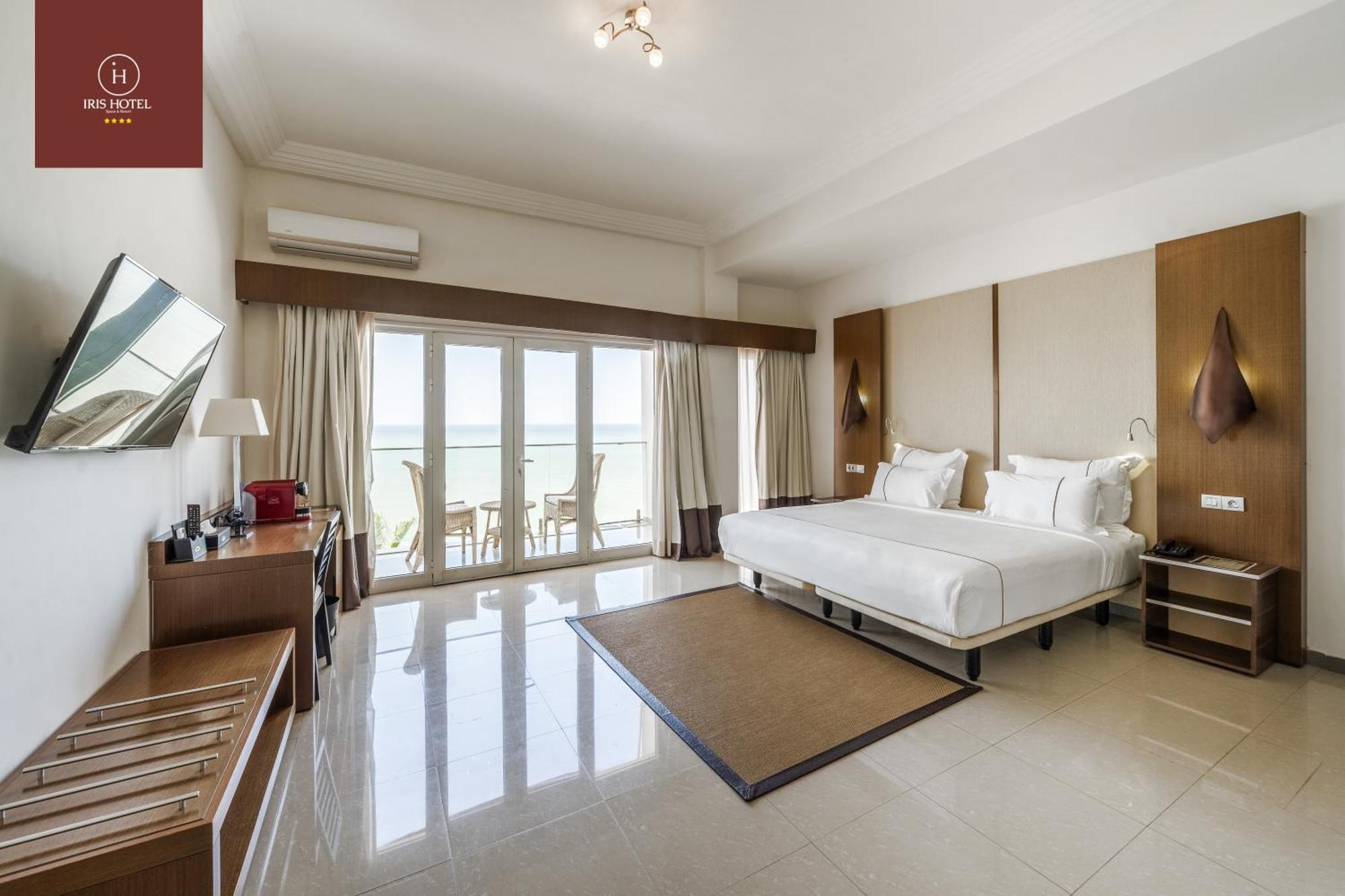 Iris Hotel Toubab Dialaw Dış mekan fotoğraf