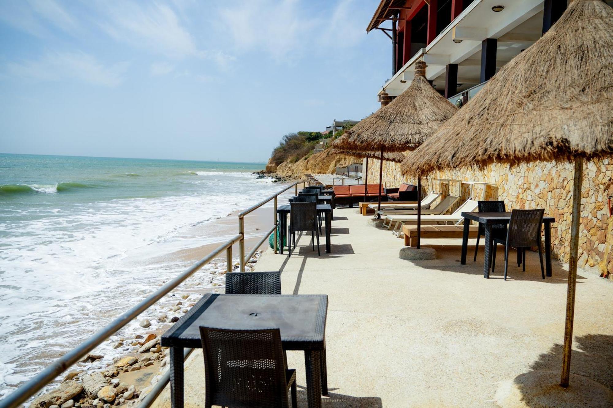 Iris Hotel Toubab Dialaw Dış mekan fotoğraf