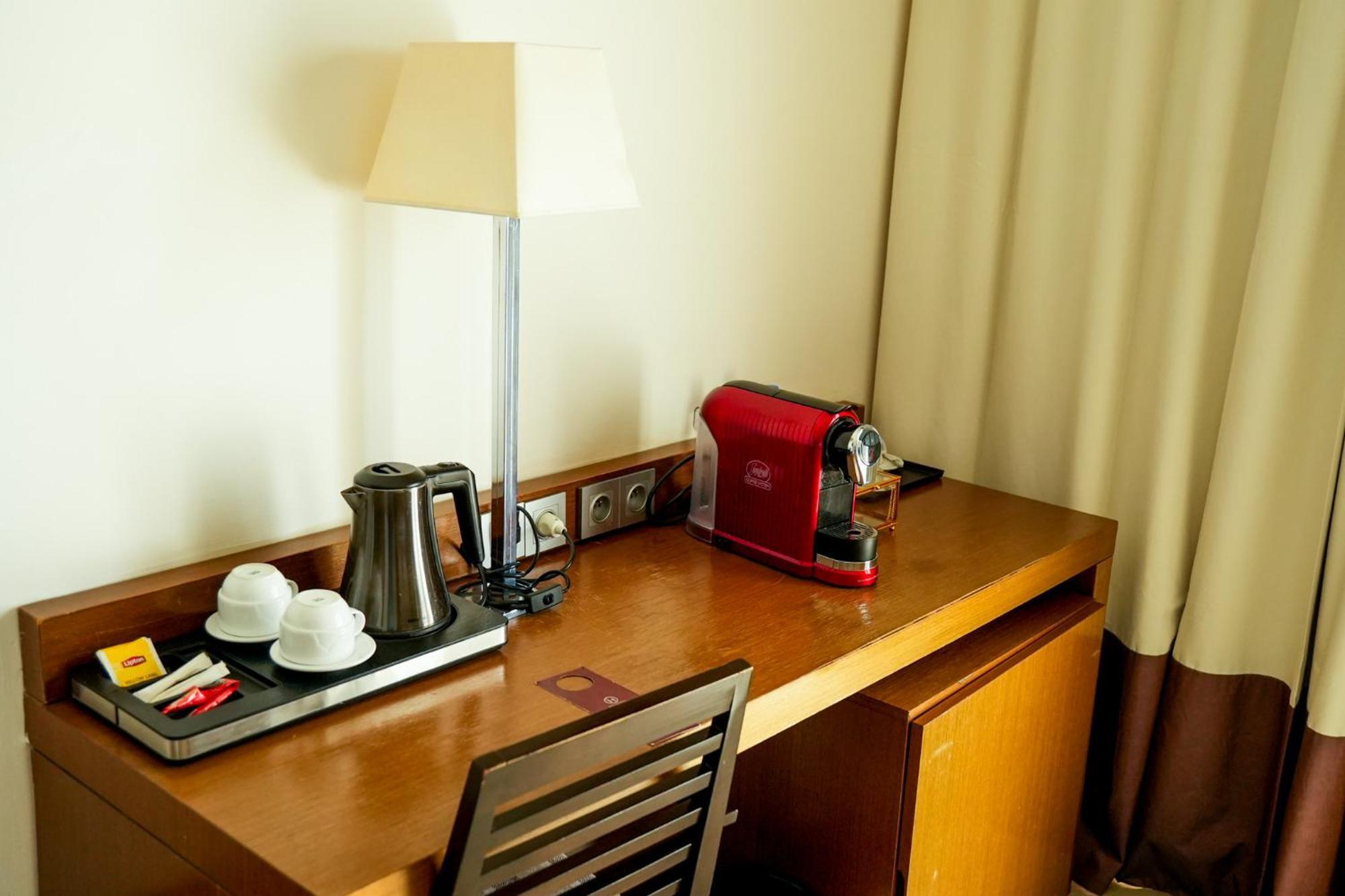 Iris Hotel Toubab Dialaw Dış mekan fotoğraf
